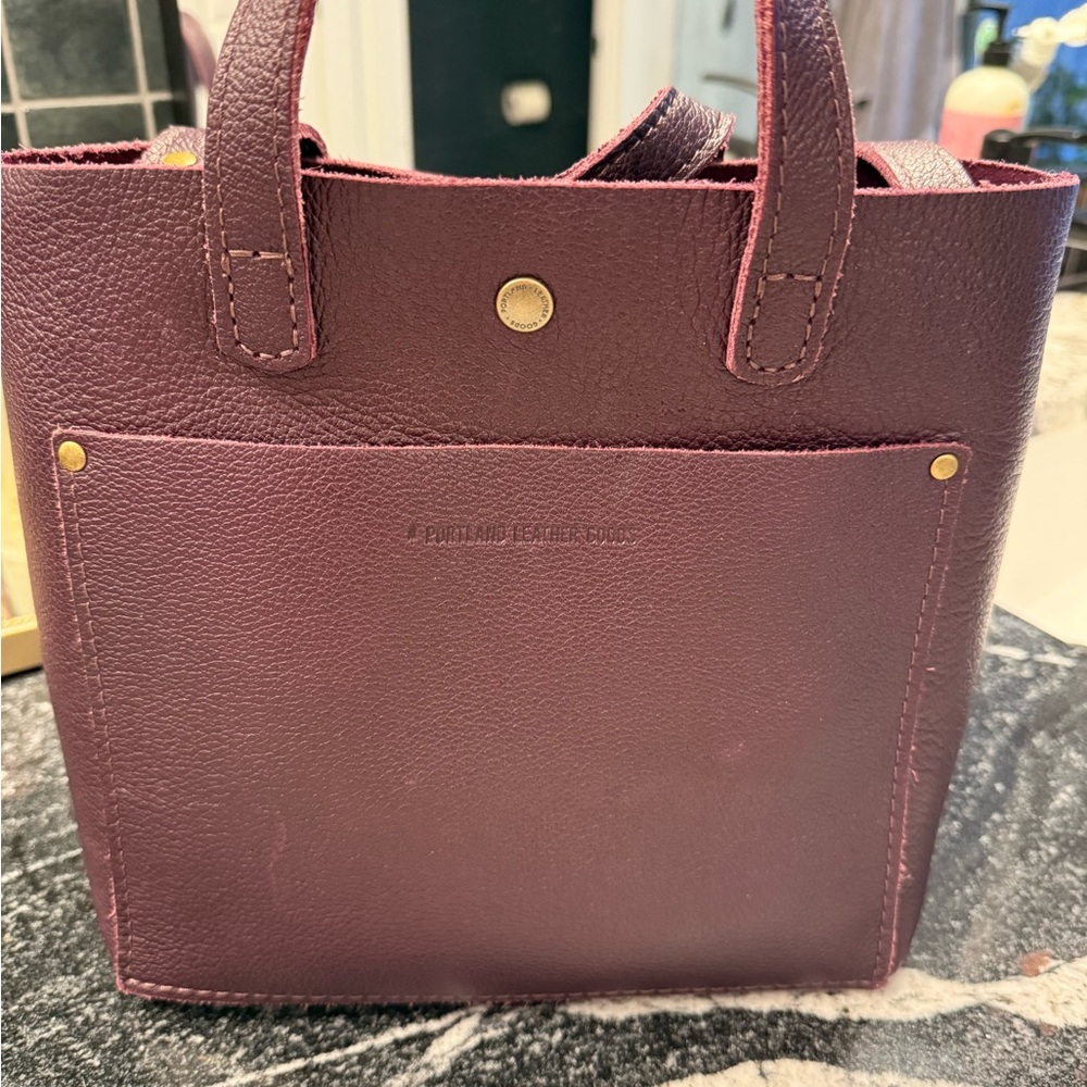 Portland Leather Tote in PLUM